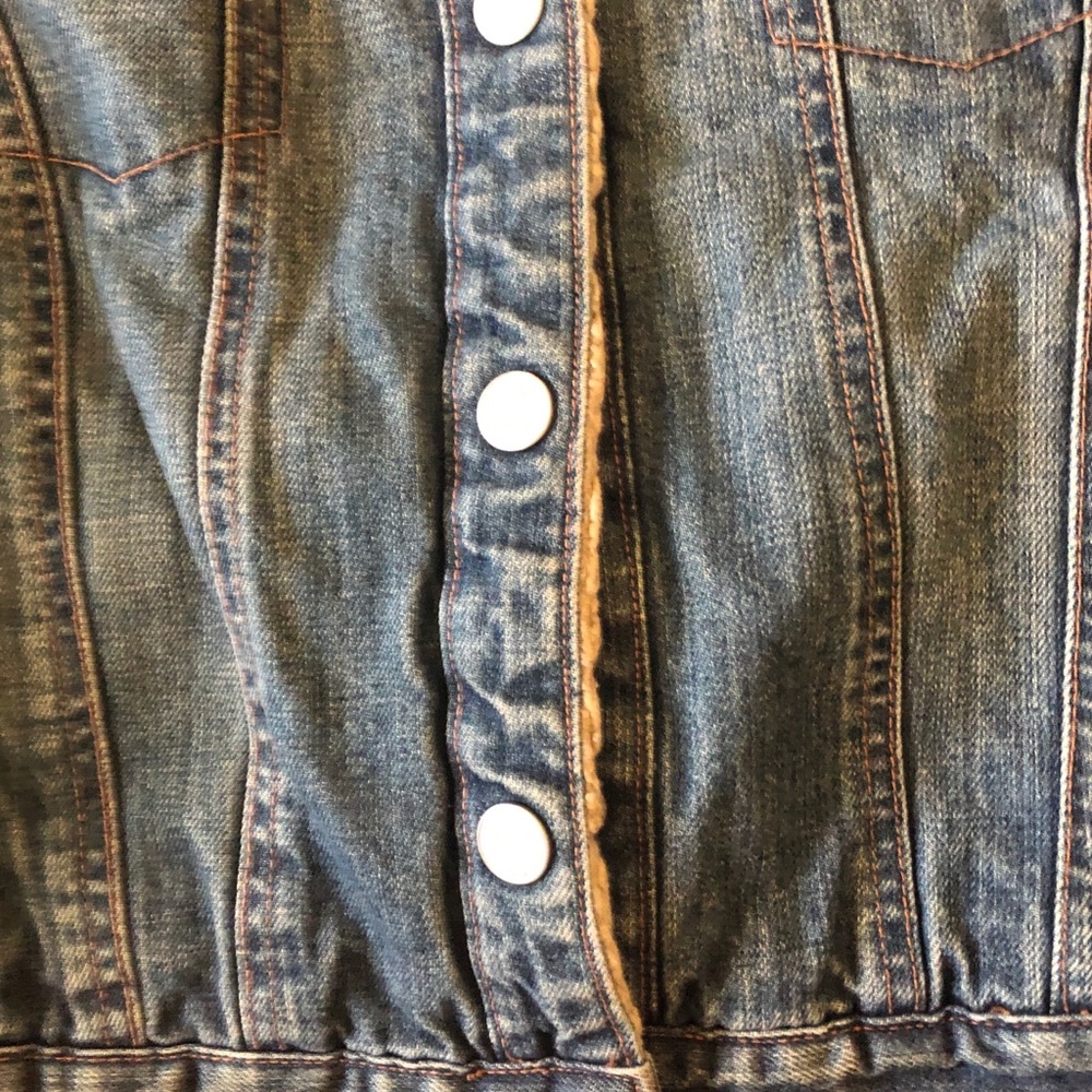 Gap - Picture 5 of 5